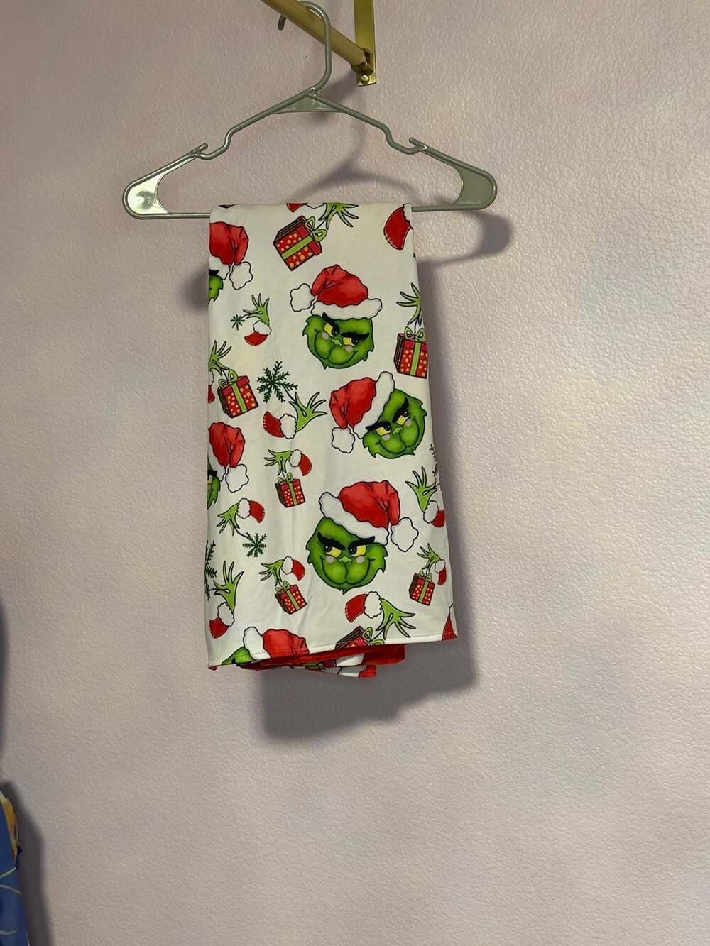 Dr. Seuss The Grinch Christmas Minky Throw Blanket Red Green